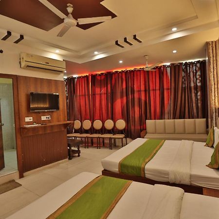 Hotel Haridev Roorkee Екстер'єр фото