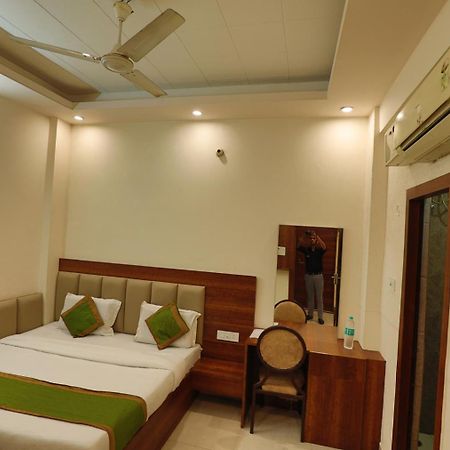 Hotel Haridev Roorkee Екстер'єр фото