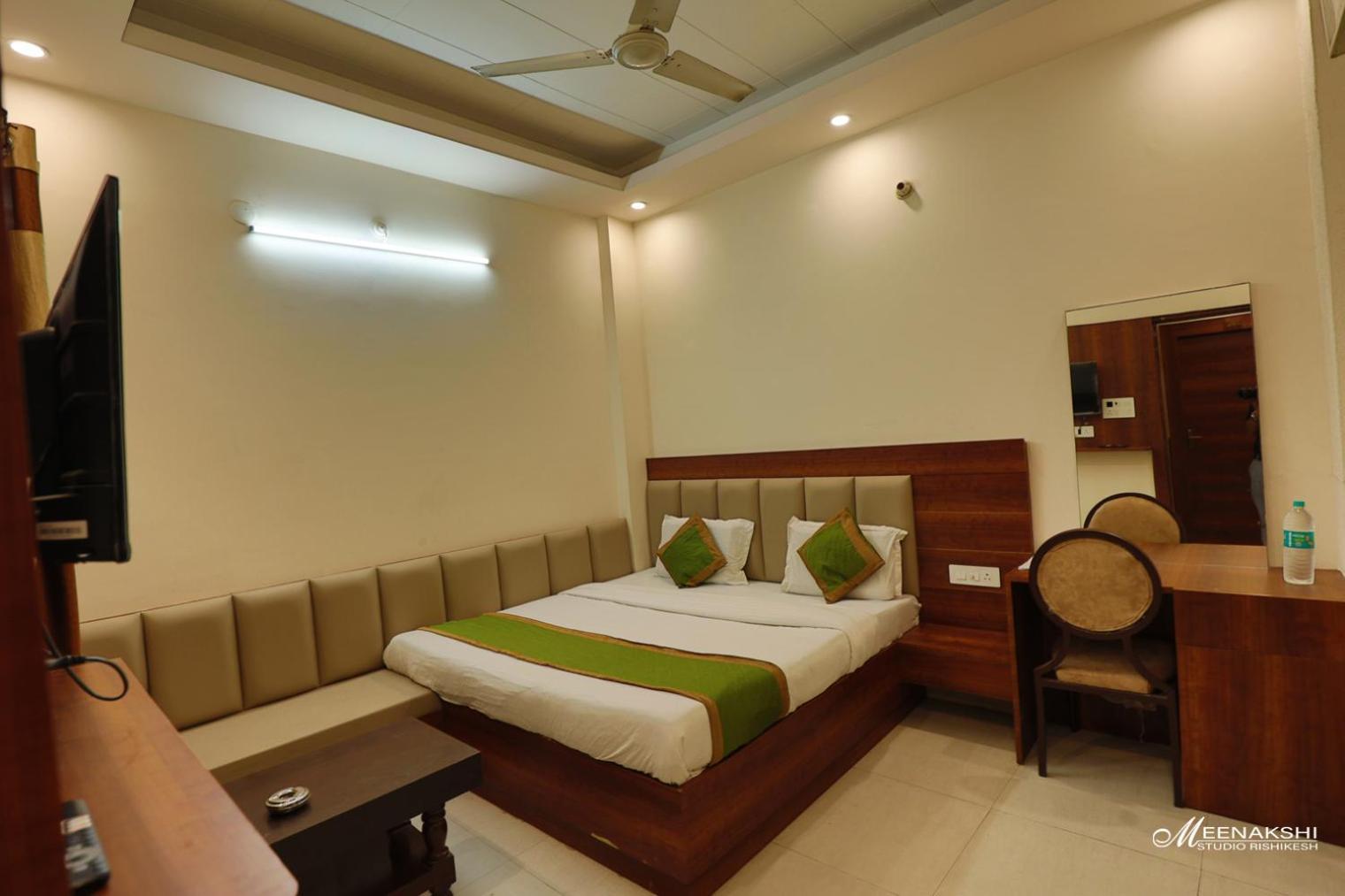 Hotel Haridev Roorkee Екстер'єр фото
