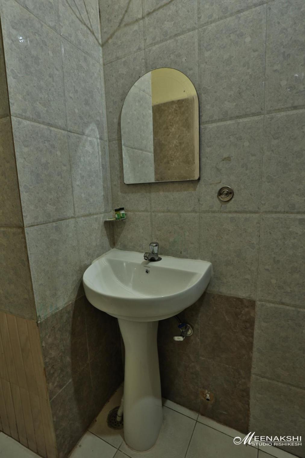 Hotel Haridev Roorkee Екстер'єр фото