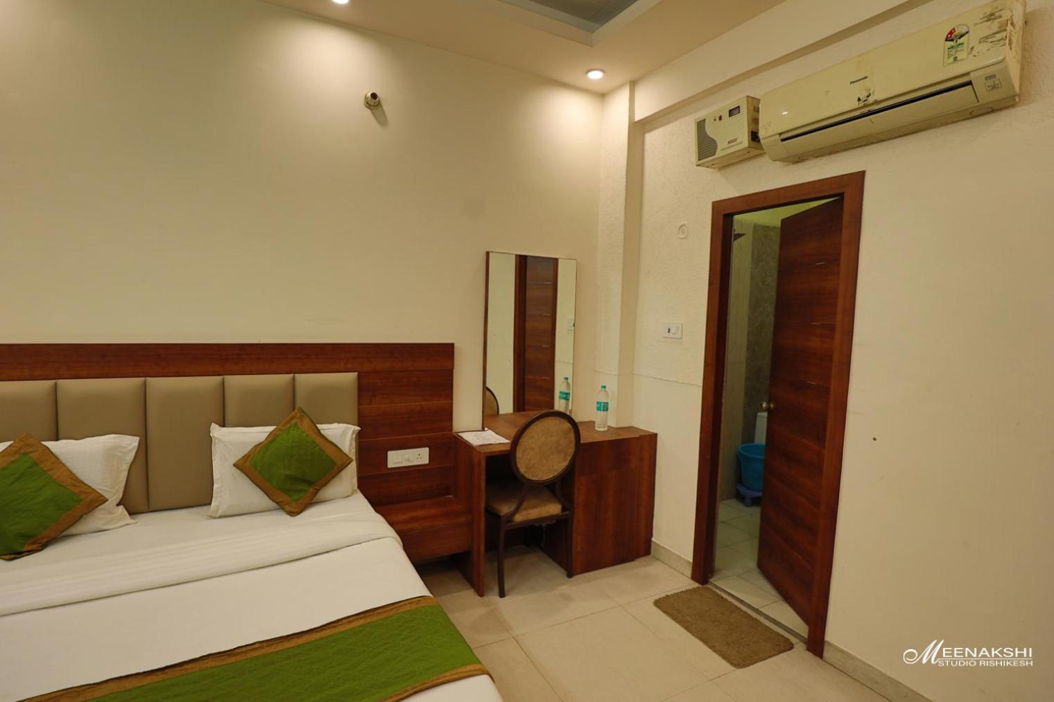Hotel Haridev Roorkee Екстер'єр фото